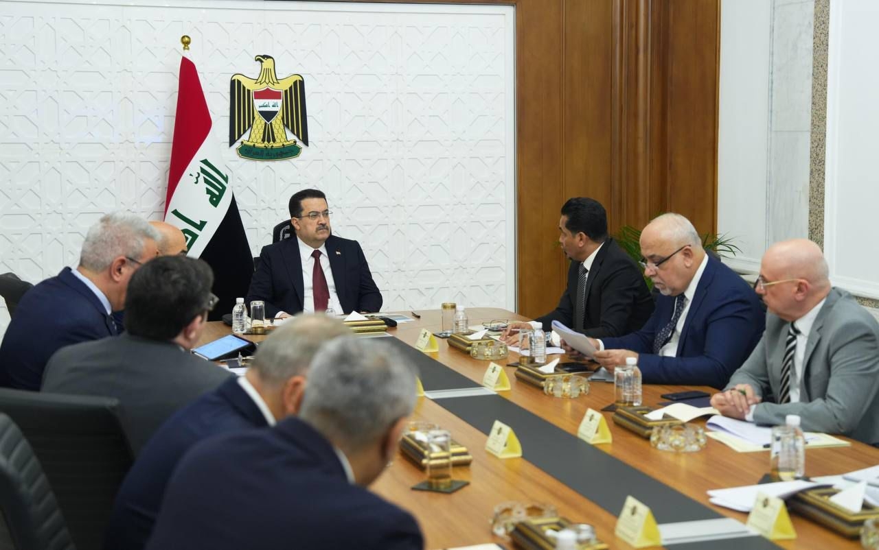 Prime Minister Mr. Mohammed Shia Al-Sudani chairs a meeting to follow up on the procedures for lifting the ban on Iraqi Airways.