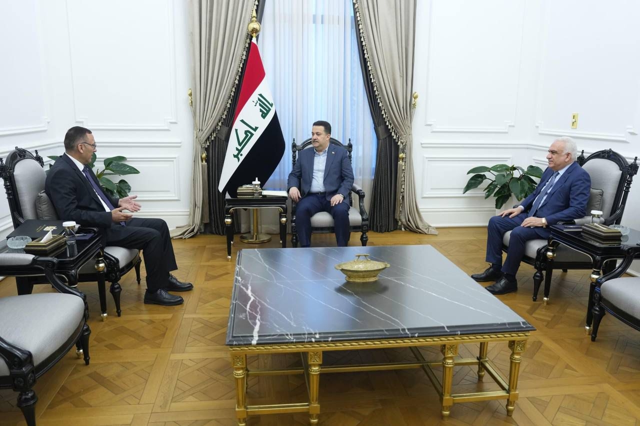 Prime Minister Mohammed Shia Al-Sudani receives the Palestinian ambassador to Iraq.